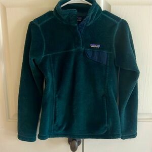 Emerald green Patagonia fleece